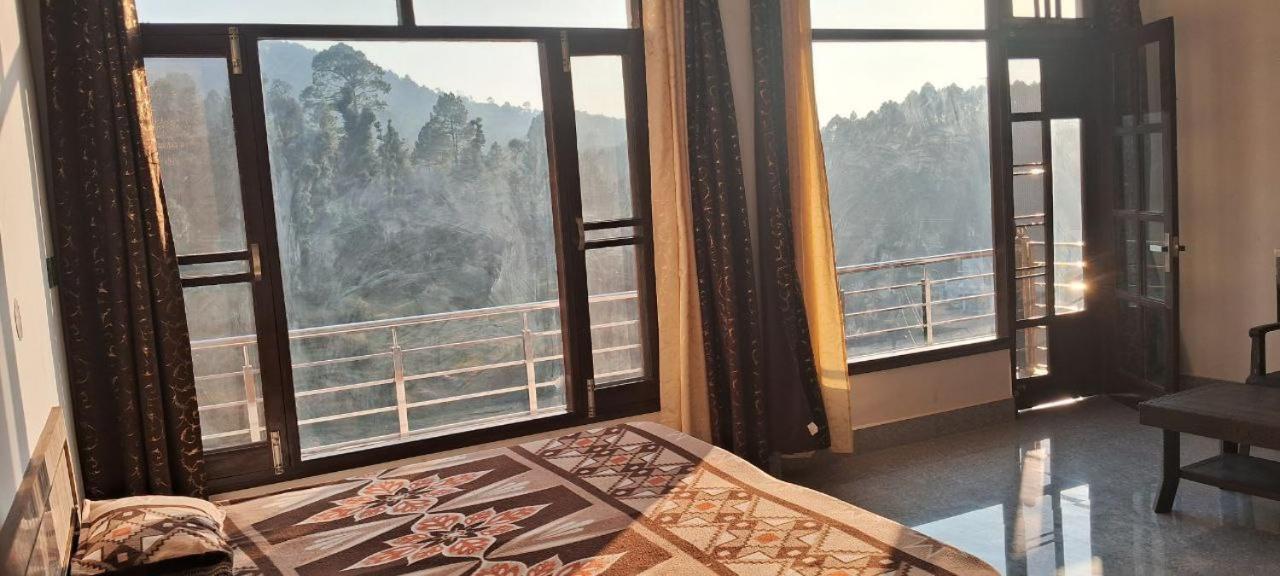 Bholenath Homestay Далхаузи Экстерьер фото