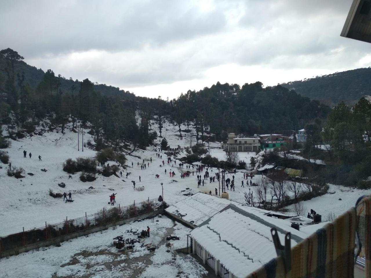 Bholenath Homestay Далхаузи Экстерьер фото
